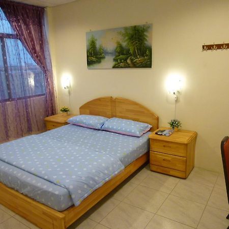 Sun Moon Star Hostel Budai Luaran gambar